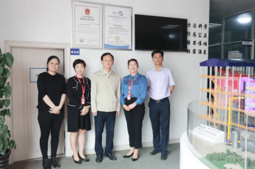合肥市经济和信息化局王十朋一行莅临拉斯维加斯9888科技调研指导
